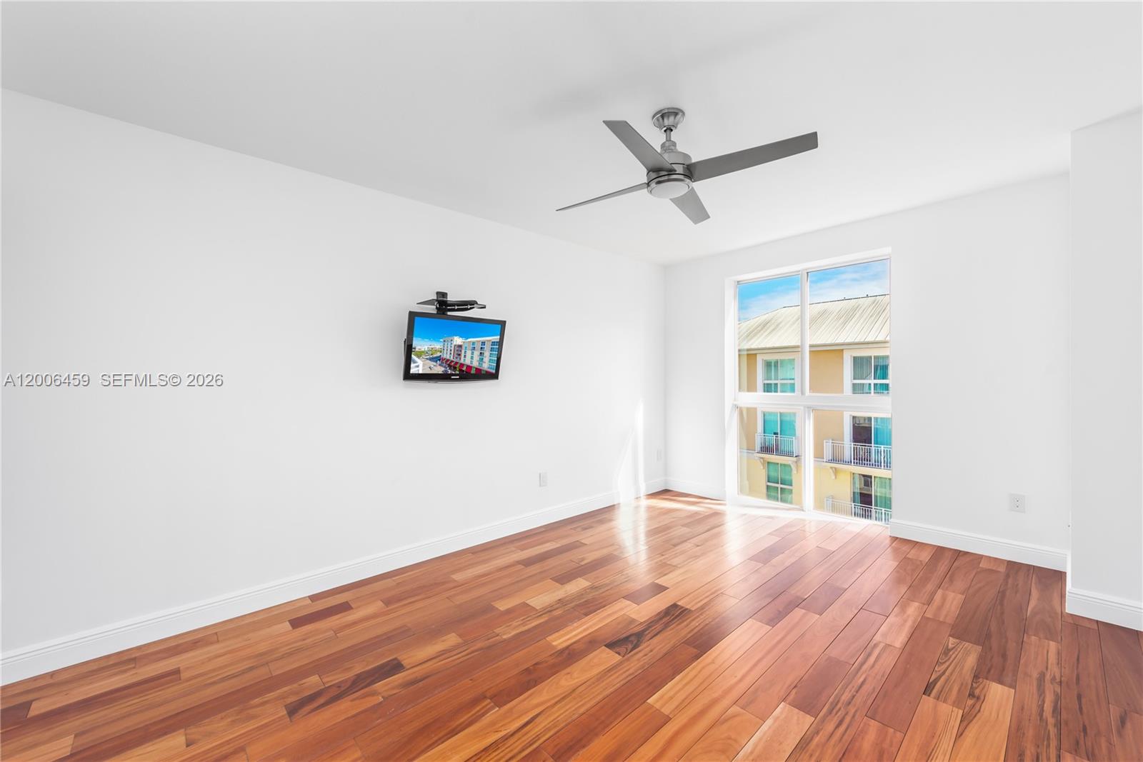 DOWNTOWN DADELAND CONDO N - Residential