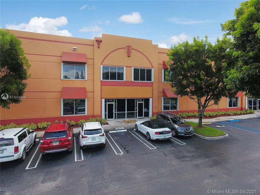 Class A Office-Showroom-Warehouse property fronting NW 97th Avenue consists of 2 units totaling +/-16,708 SF,+/- 2,001 SF is comprised of prime office space on the ground floor and +/- 2,081 SF of office space on the second floor. Offices with a view to Costa Verde Golf Course. The building was constructed in 1998 made of tilt-up concrete. The warehouse has polished concrete floors, three (3) dock height doors, eight (8) private offices, 24' clear ceiling height. The property is fully fire-sprinkled with halogen warehouse lighting. IU-1 zoning, 3 Phase Heavy Electric