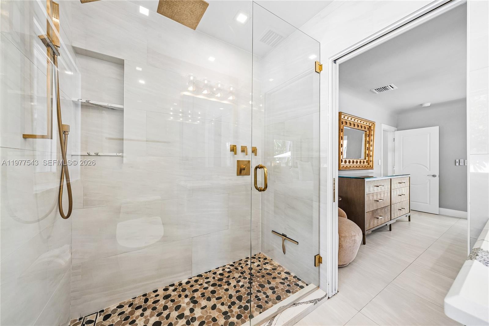 LAKE PLACID - Residential