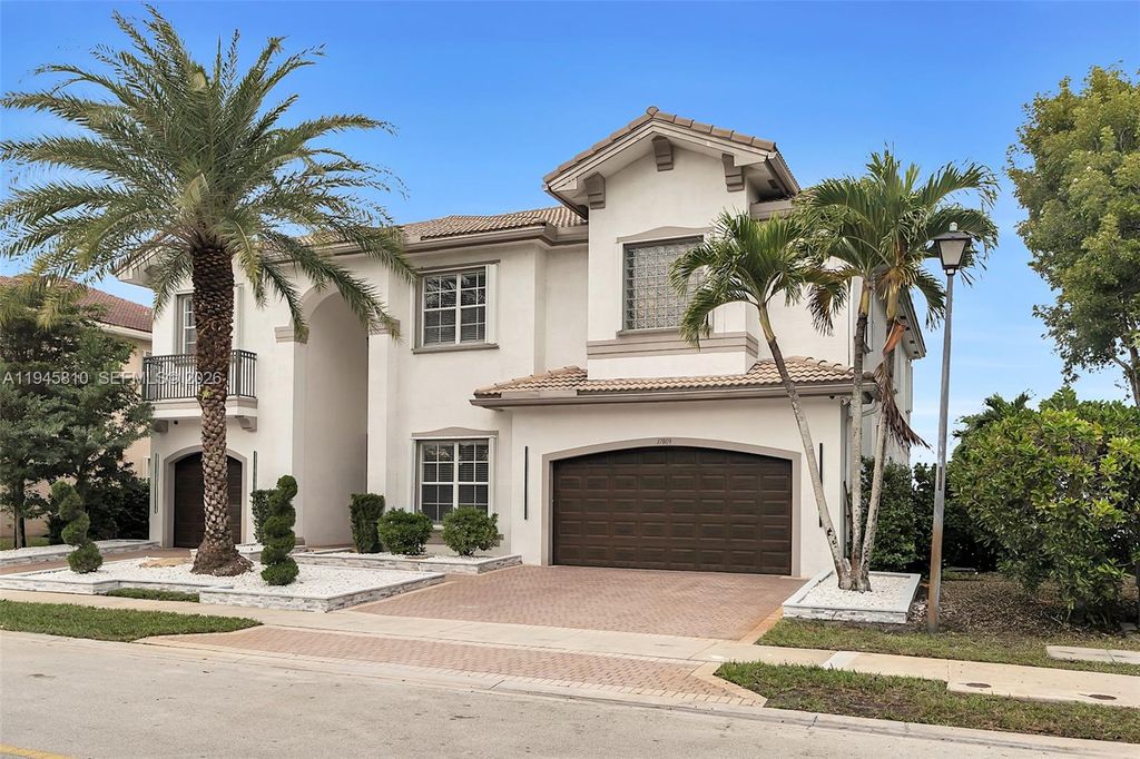 Photo of 17809 SW 54th St, Miramar, FL 33029 (MLS # A11945810)