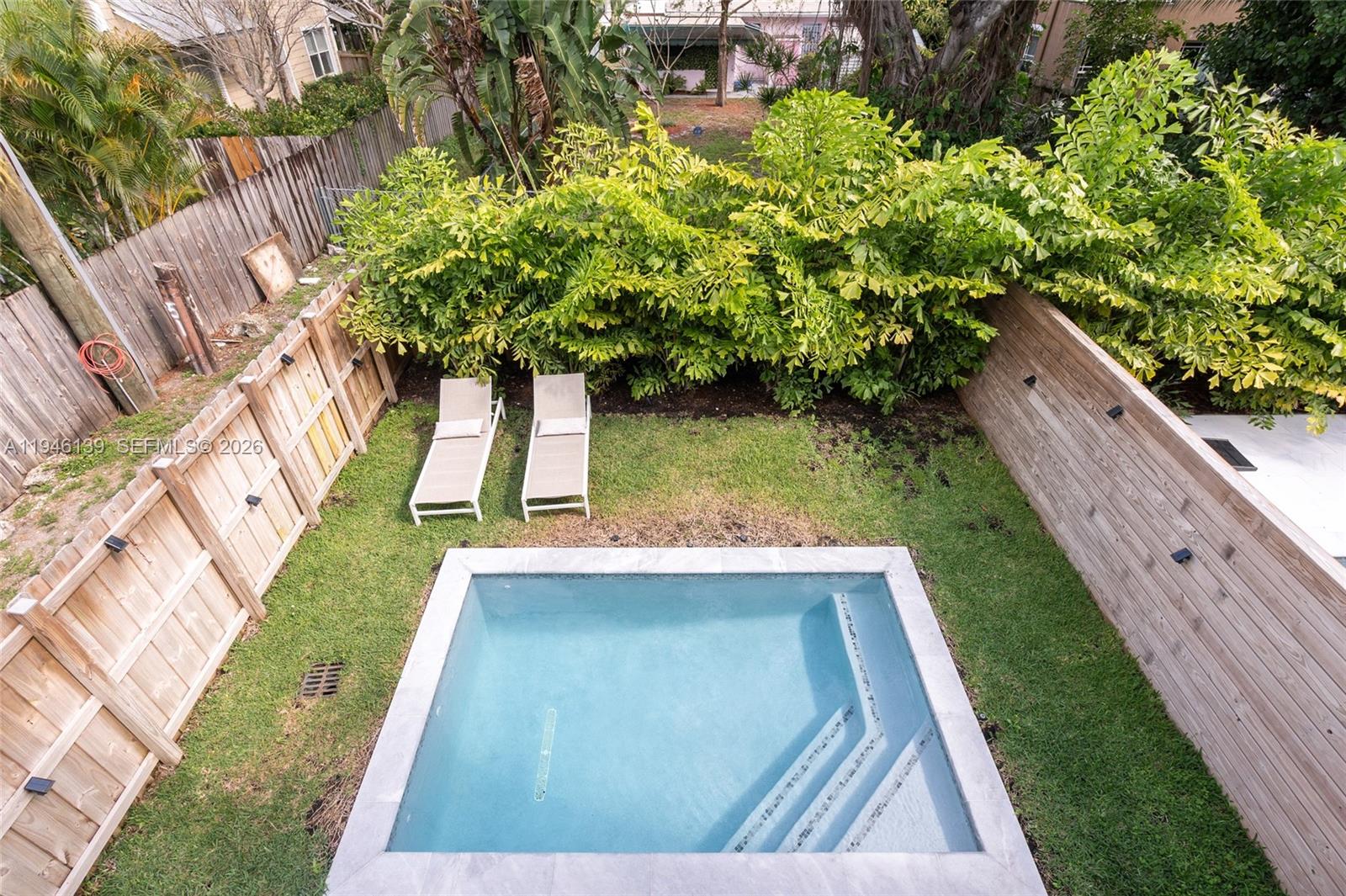 LAUDERDALE - Residential Lease