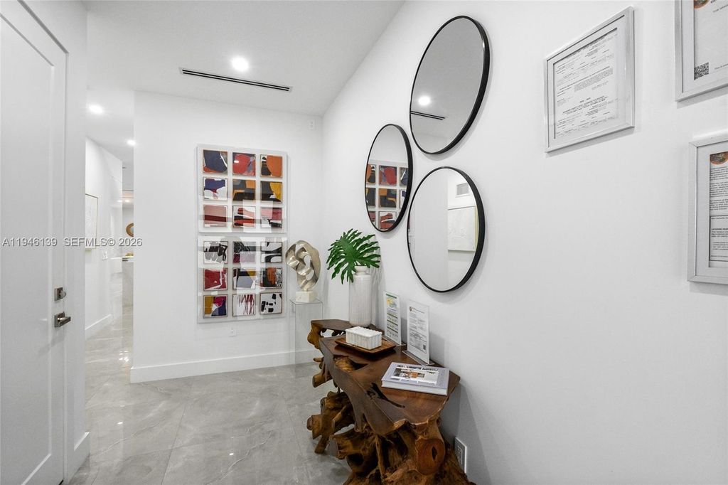 Photo of 325 SW 16th St #B, Fort Lauderdale, FL 33315 (MLS # A11946139)
