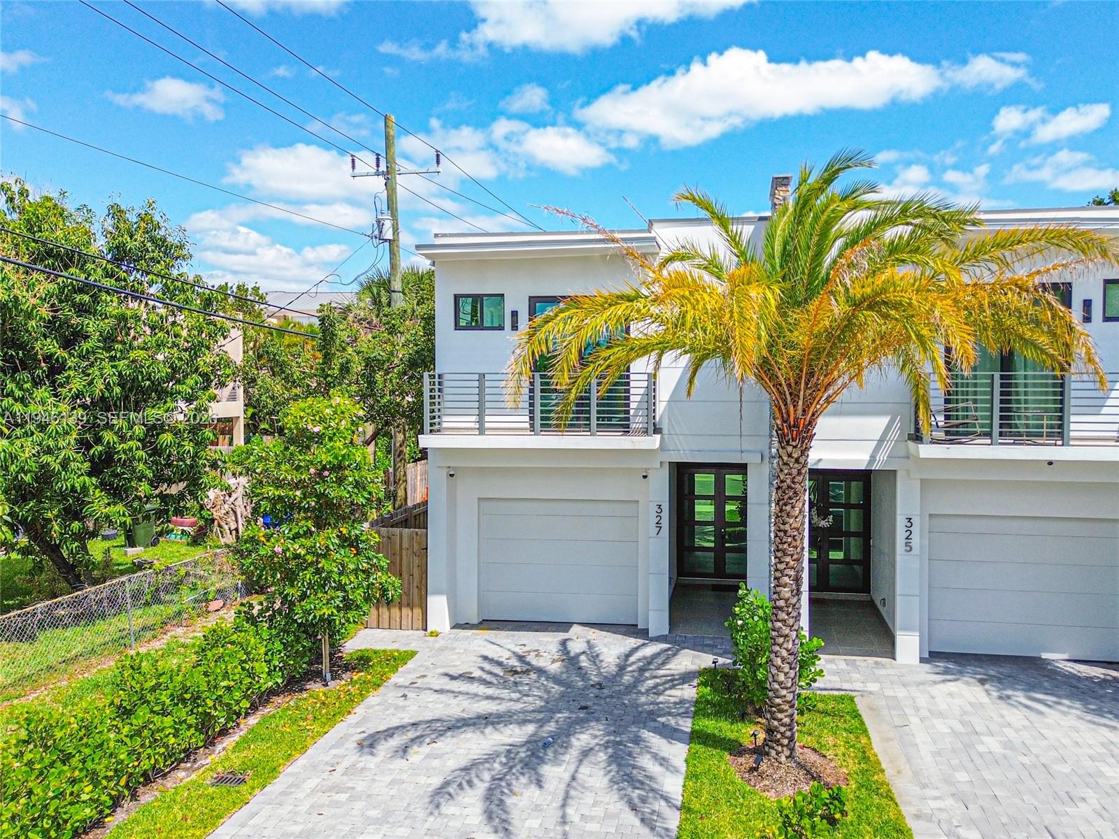 LAUDERDALE - Residential Lease
