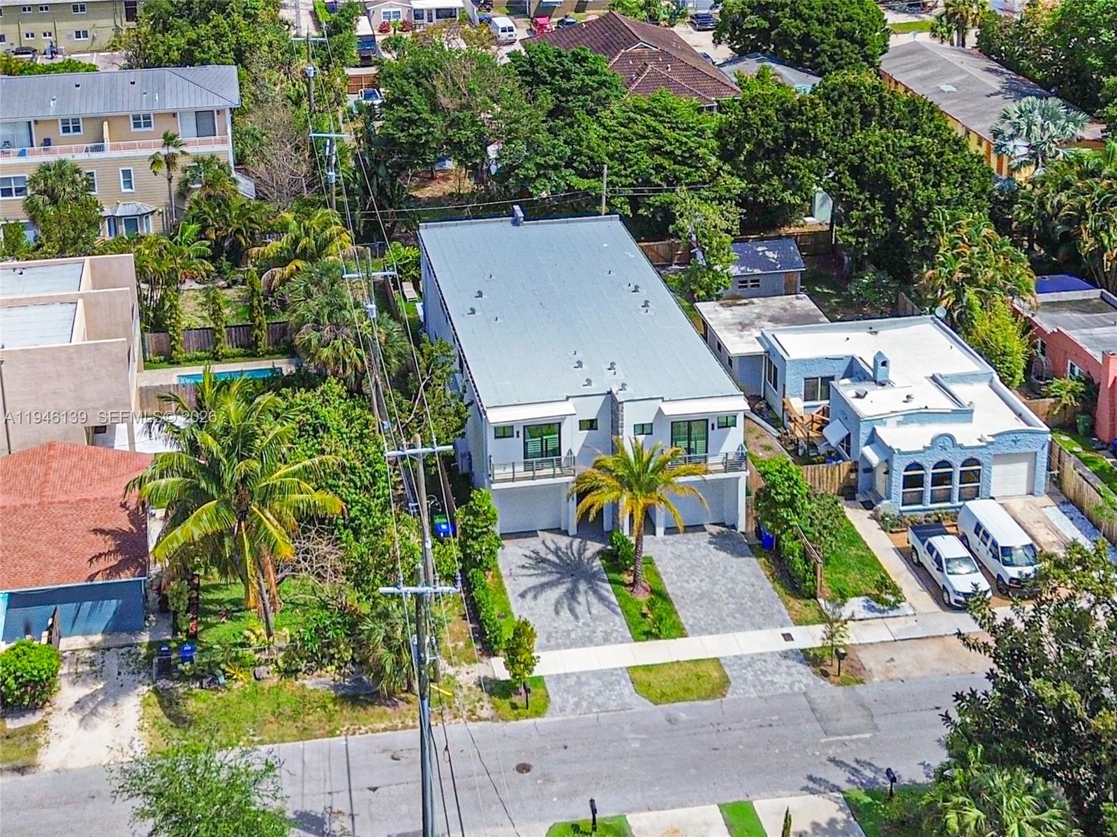 LAUDERDALE - Residential Lease