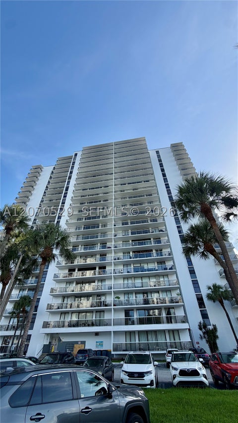 Photo of 3701 N Country Club Dr #304, Aventura, FL 33180 (MLS # A12070529)