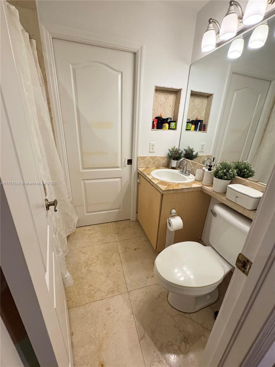 BONITA VILLAS CONDO - Residential