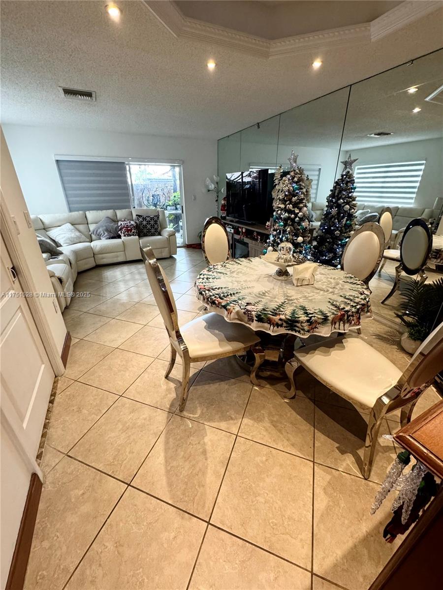 BONITA VILLAS CONDO - Residential