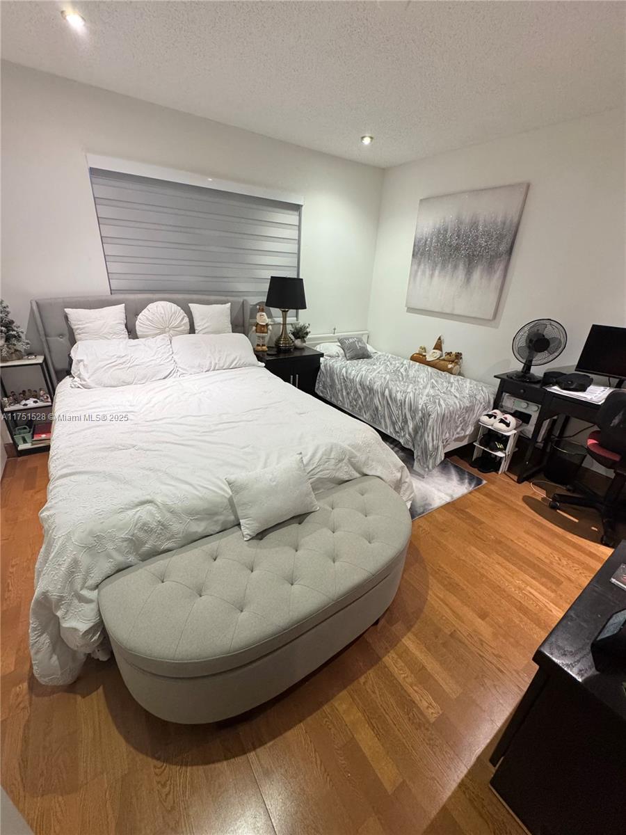 BONITA VILLAS CONDO - Residential
