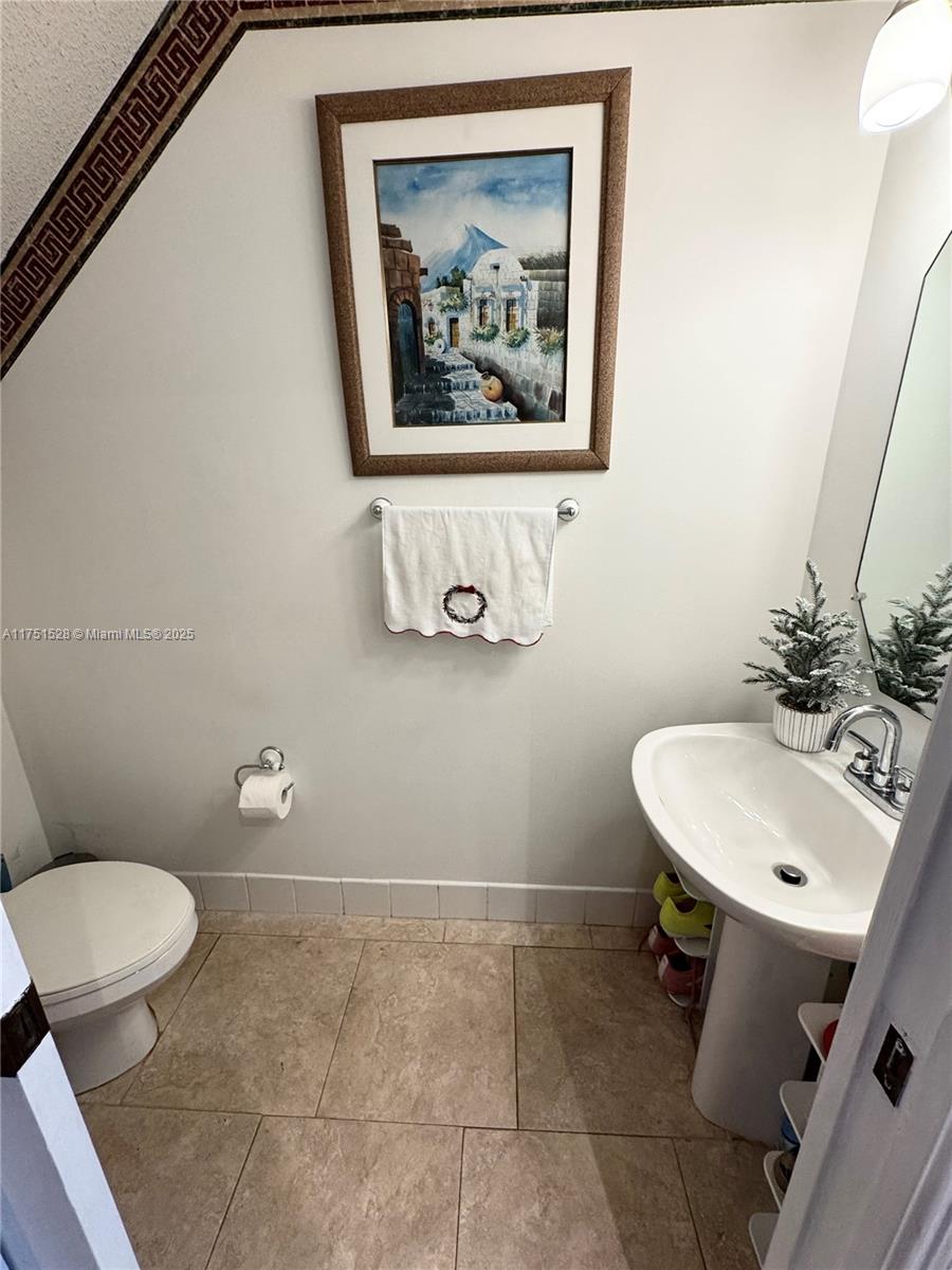 BONITA VILLAS CONDO - Residential