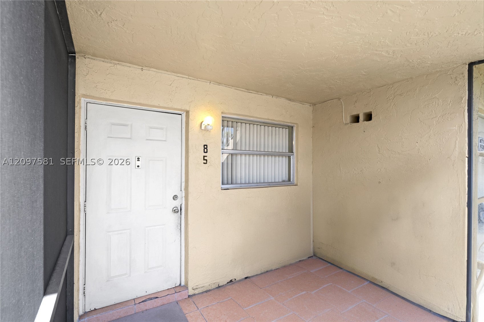 15609 SW 73rd Cir Ter 8-5