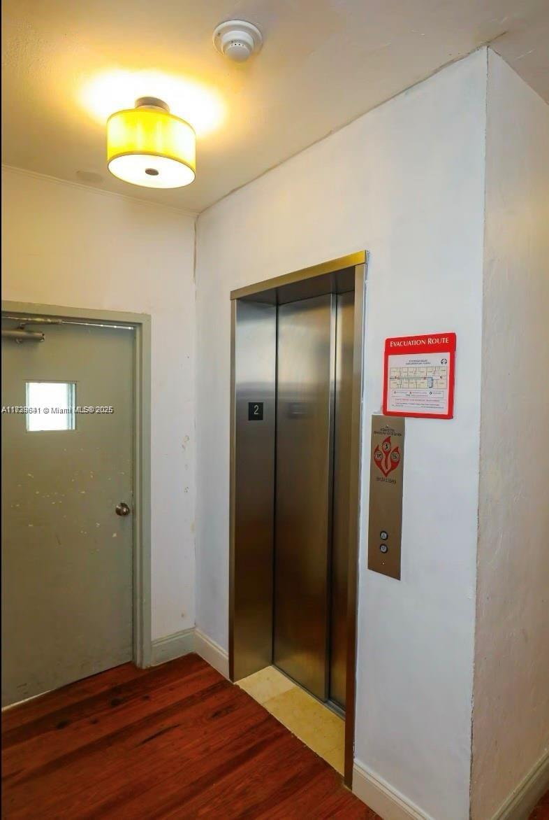 3710 Collins Ave N-206