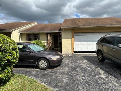 311 NW 132nd Ct Miami FL 33182