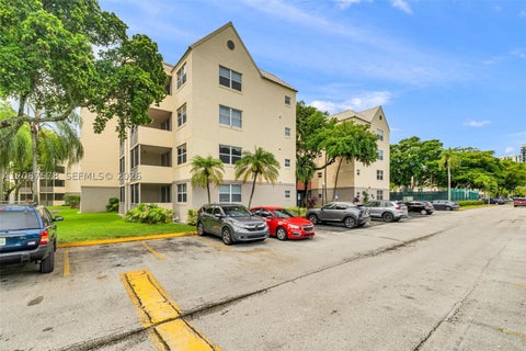 Photo of 8255 Lake Dr #304, Doral, FL 33166 (MLS # A12087578)