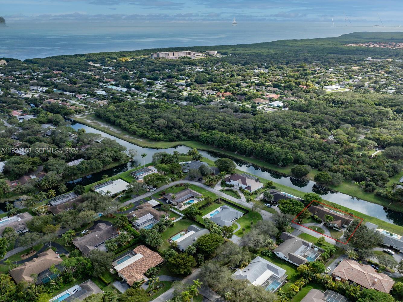 CHARLOTTE ESTATES - Residential Lease