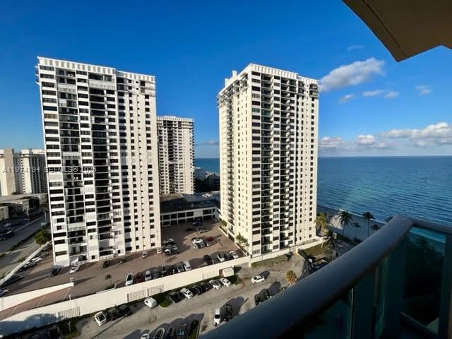 WAVE CONDO - Residential Lease