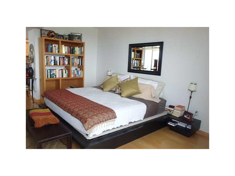 SUNSET HARBOUR NORTH COND - Residential Lease