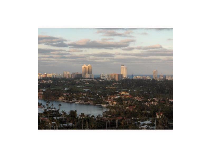 SUNSET HARBOUR NORTH COND - Residential Lease