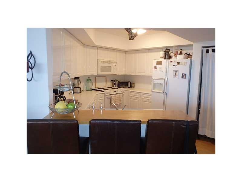 SUNSET HARBOUR NORTH COND - Residential Lease