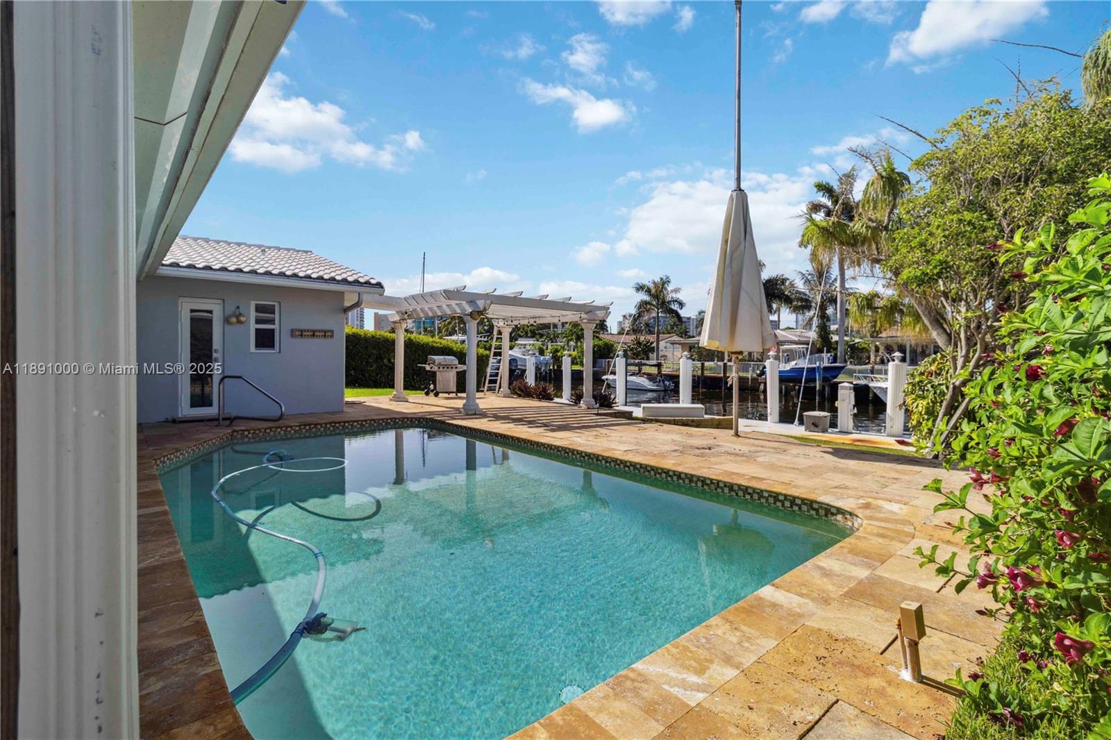 HARBOR VILLAGE SEC F - Residential Lease