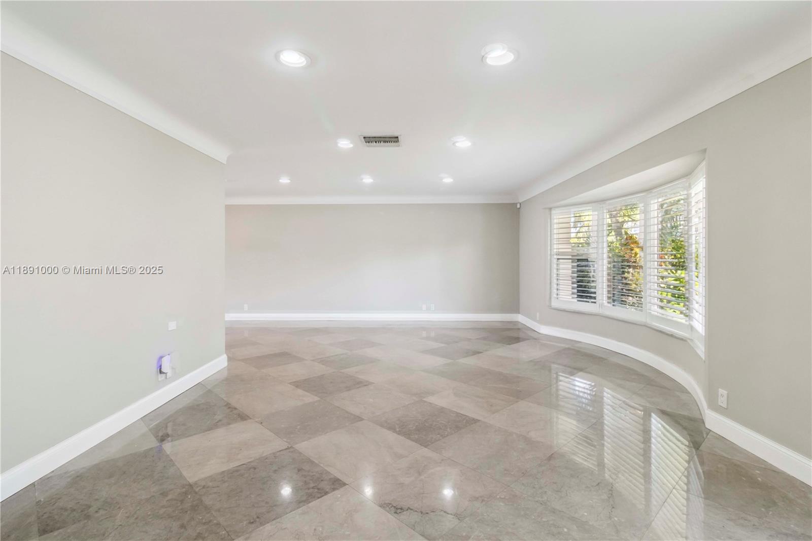 HARBOR VILLAGE SEC F - Residential Lease