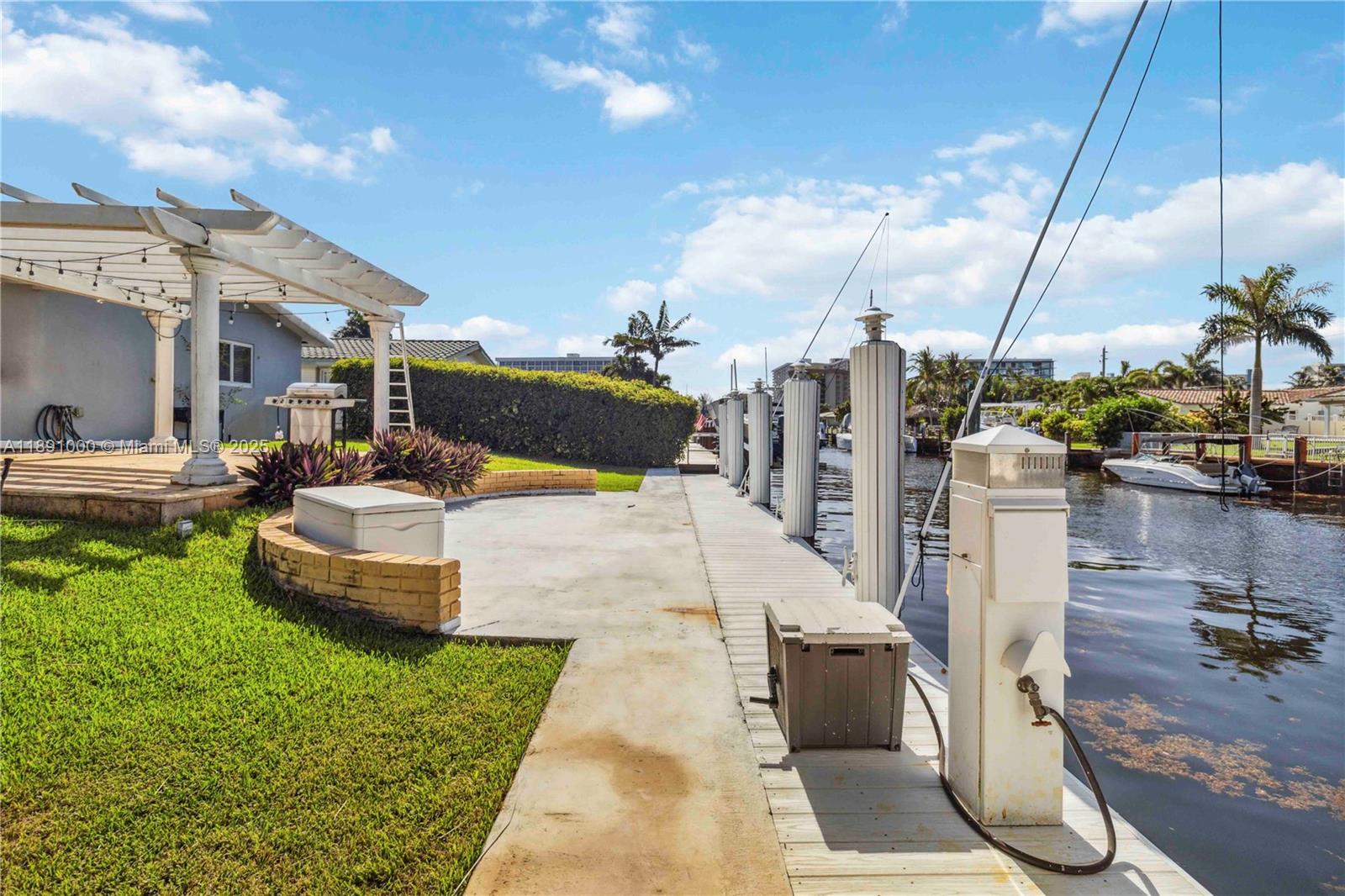 HARBOR VILLAGE SEC F - Residential Lease