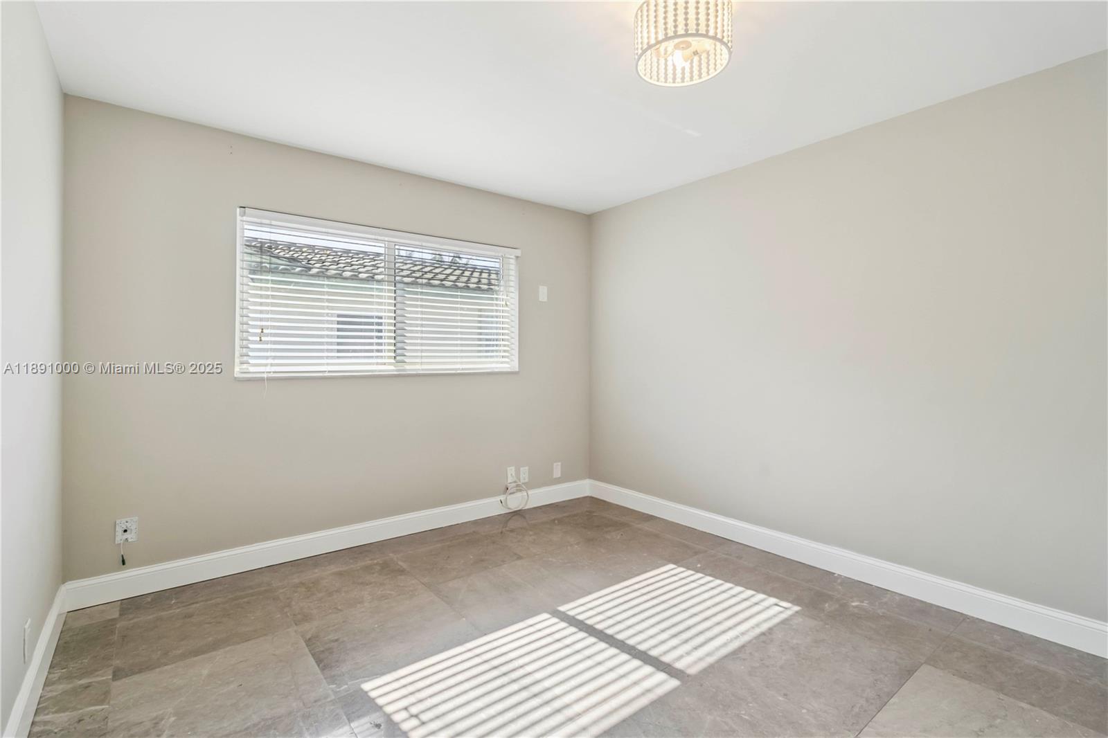 HARBOR VILLAGE SEC F - Residential Lease