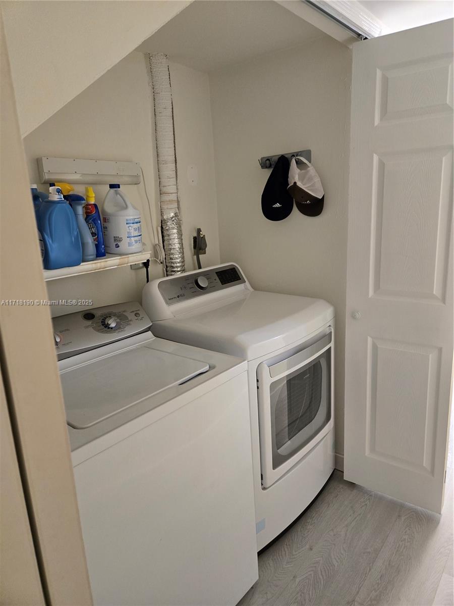 LAS HACIENDAS TOWNHOUSE C - Residential
