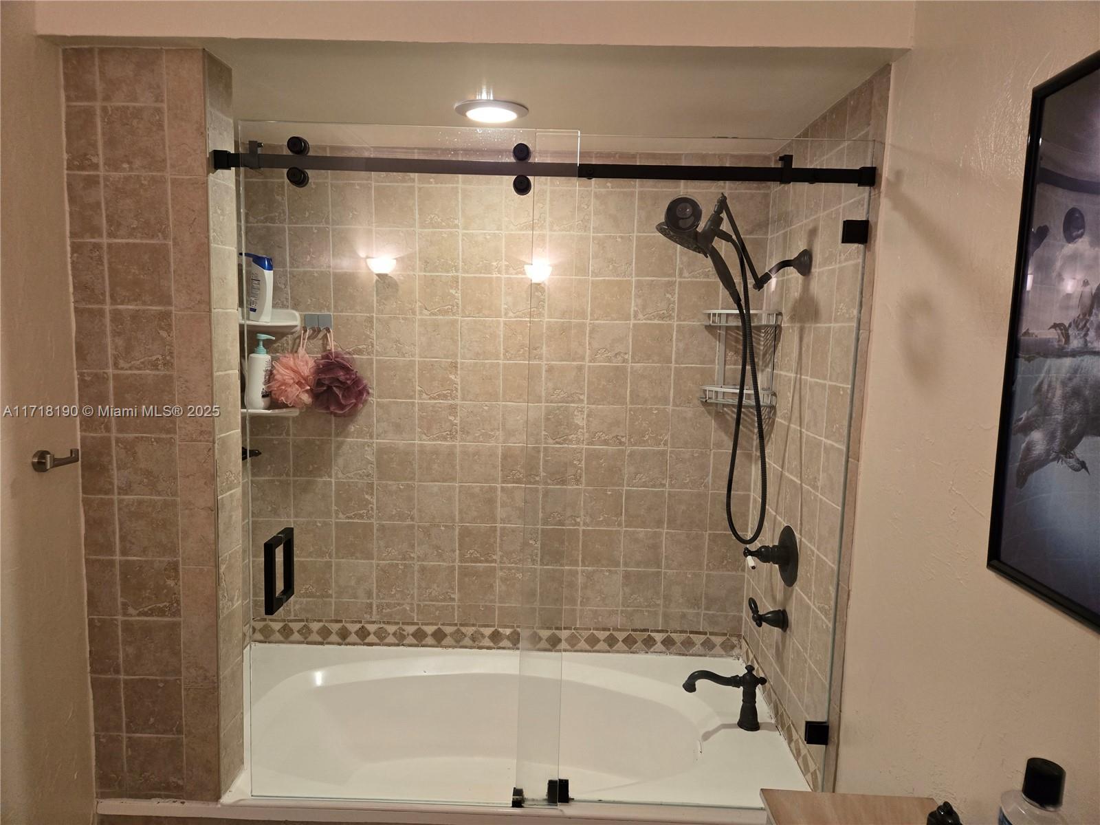 LAS HACIENDAS TOWNHOUSE C - Residential