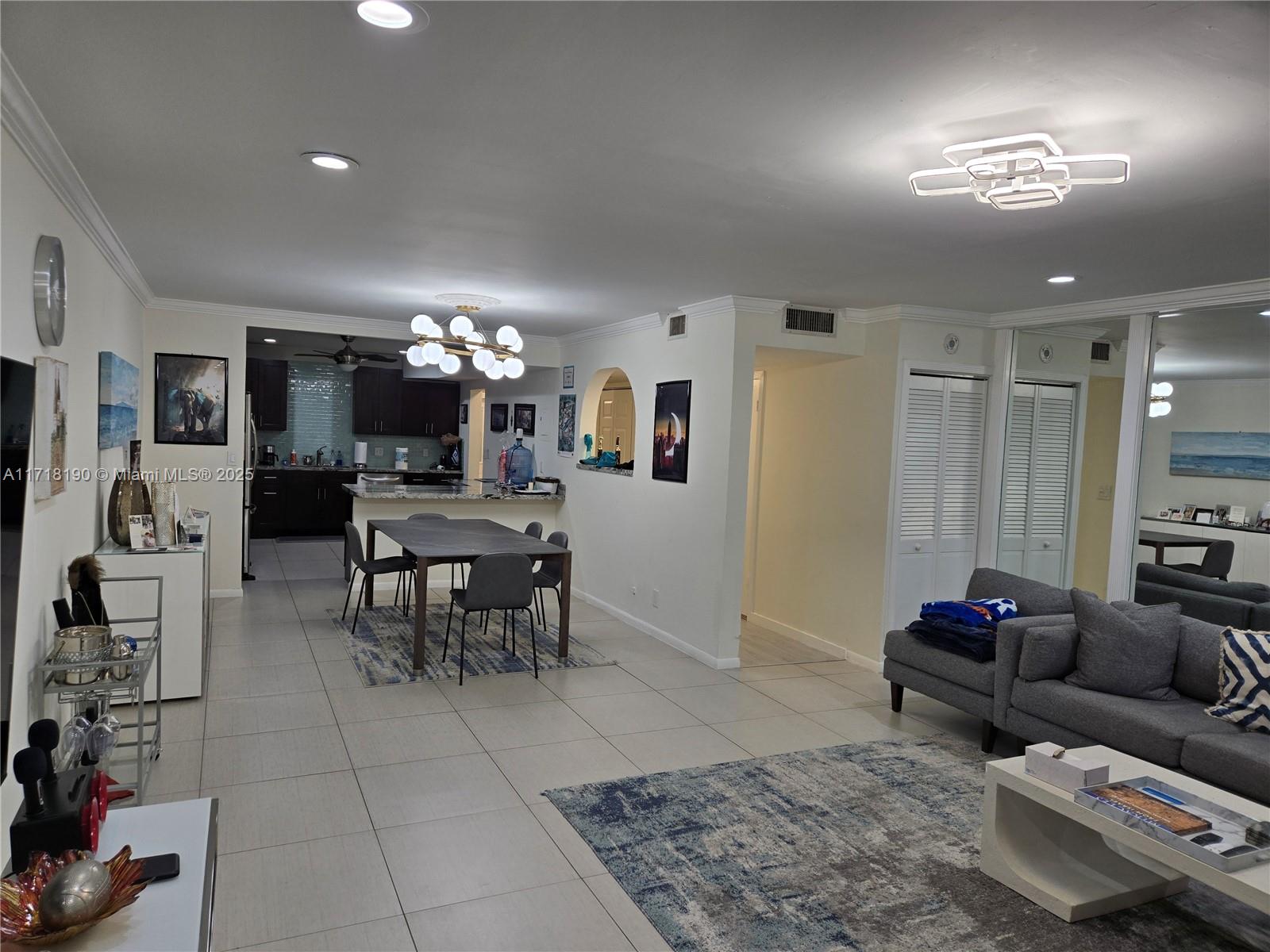 LAS HACIENDAS TOWNHOUSE C - Residential