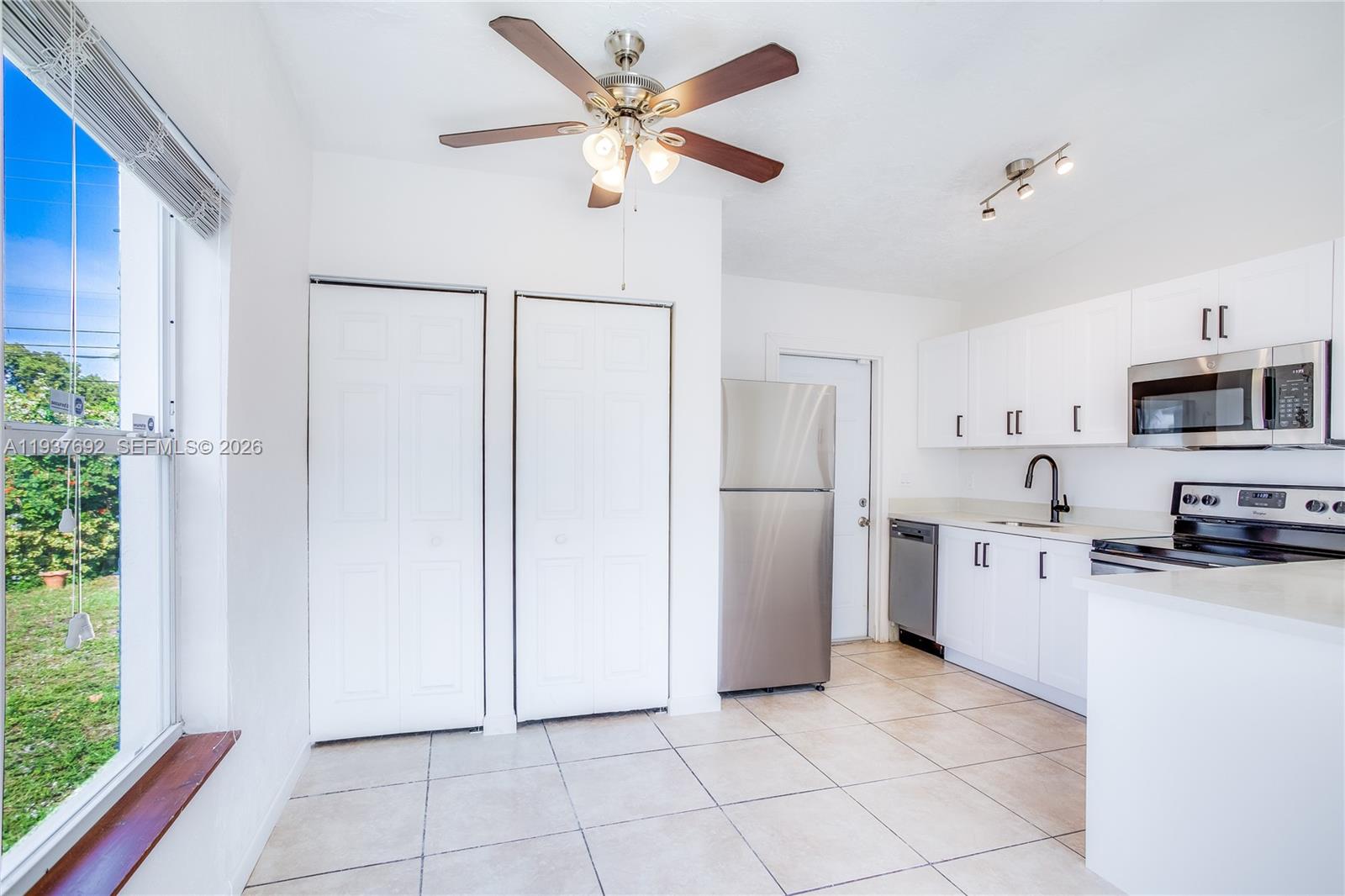 ROOSEVELT ESTATES - Residential