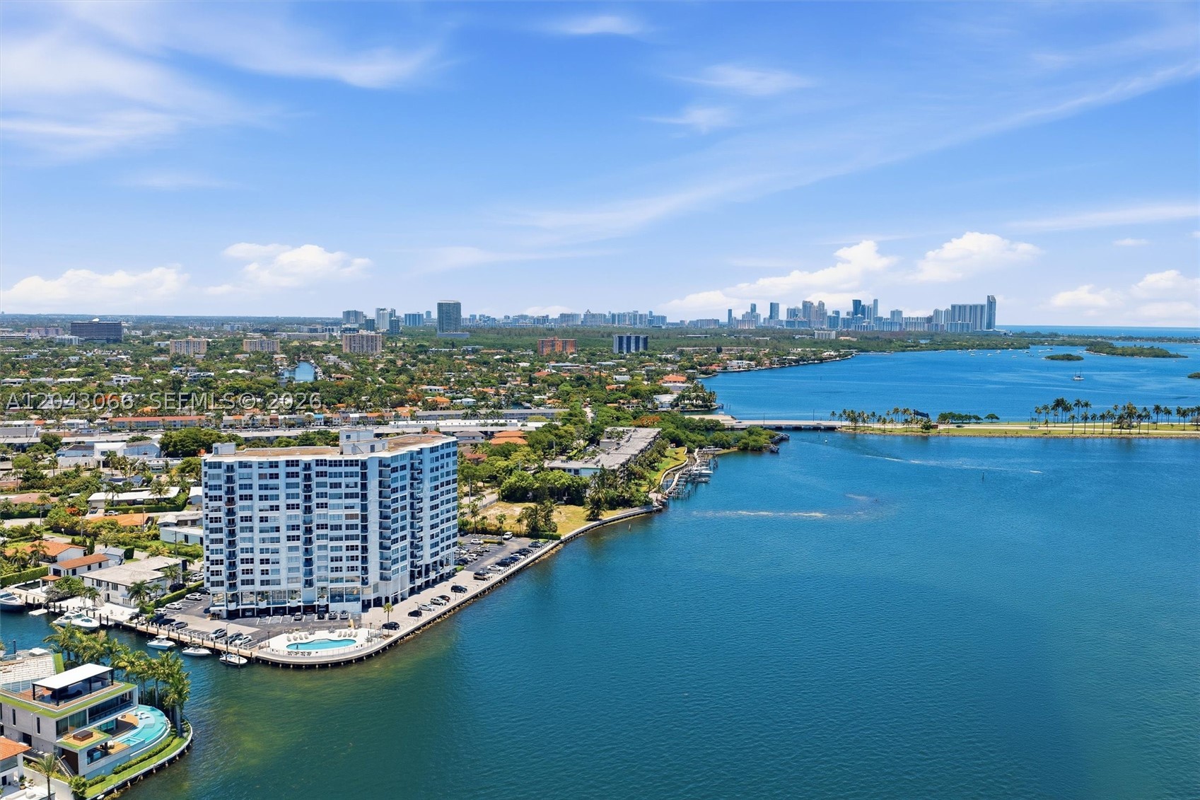 11930 N Bayshore Dr 609
