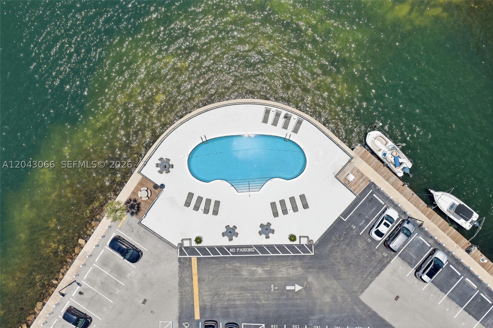 11930 N Bayshore Dr 609