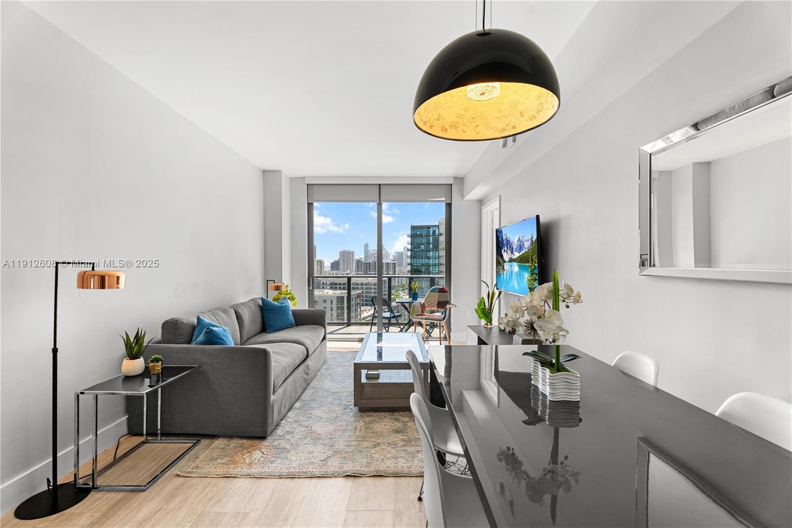 3401 MIDTOWN CONDO - Residential