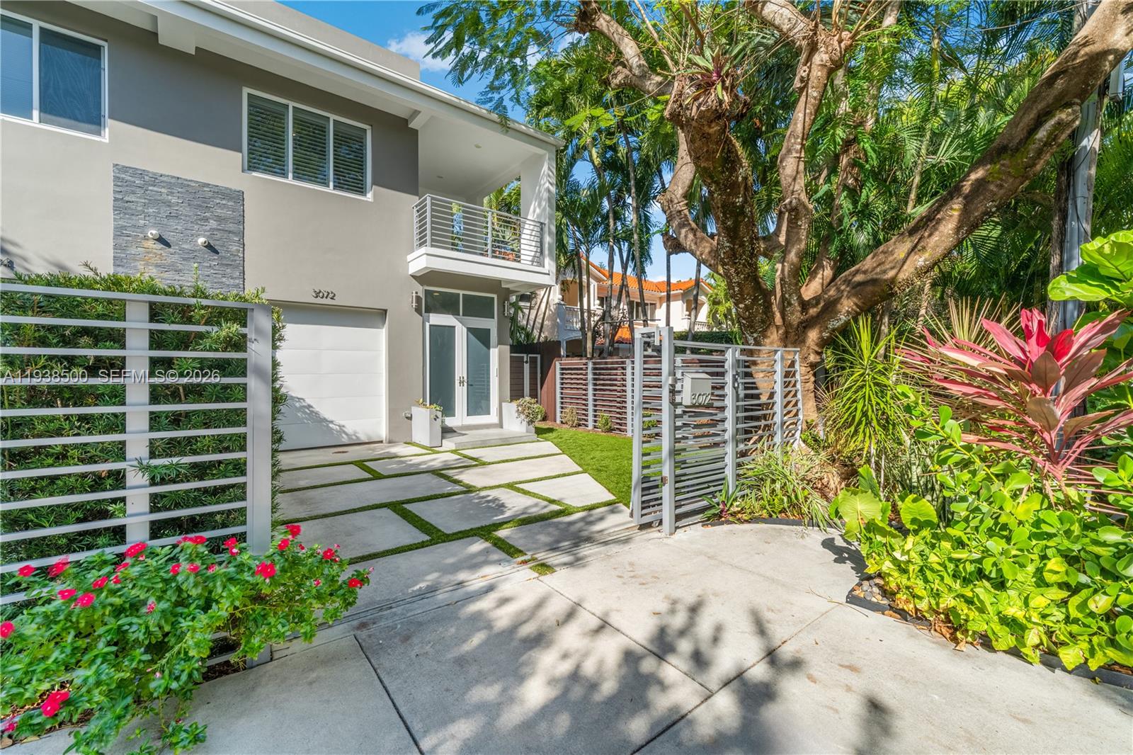 3072-3074 INDIANA ST COND - Residential