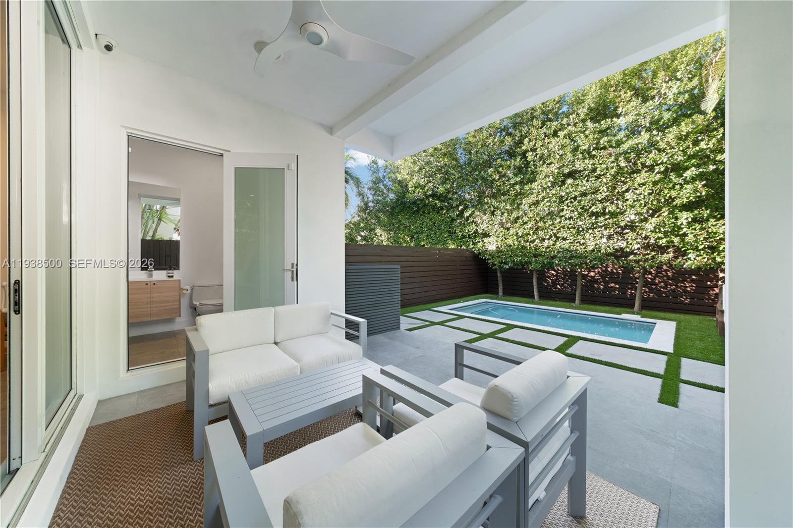 3072-3074 INDIANA ST COND - Residential