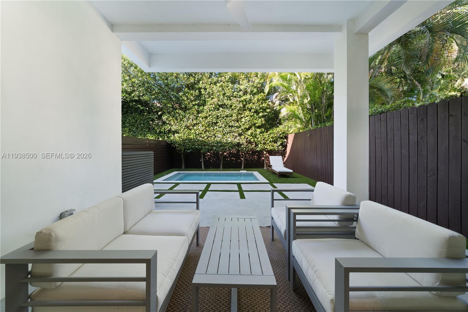 3072-3074 INDIANA ST COND - Residential