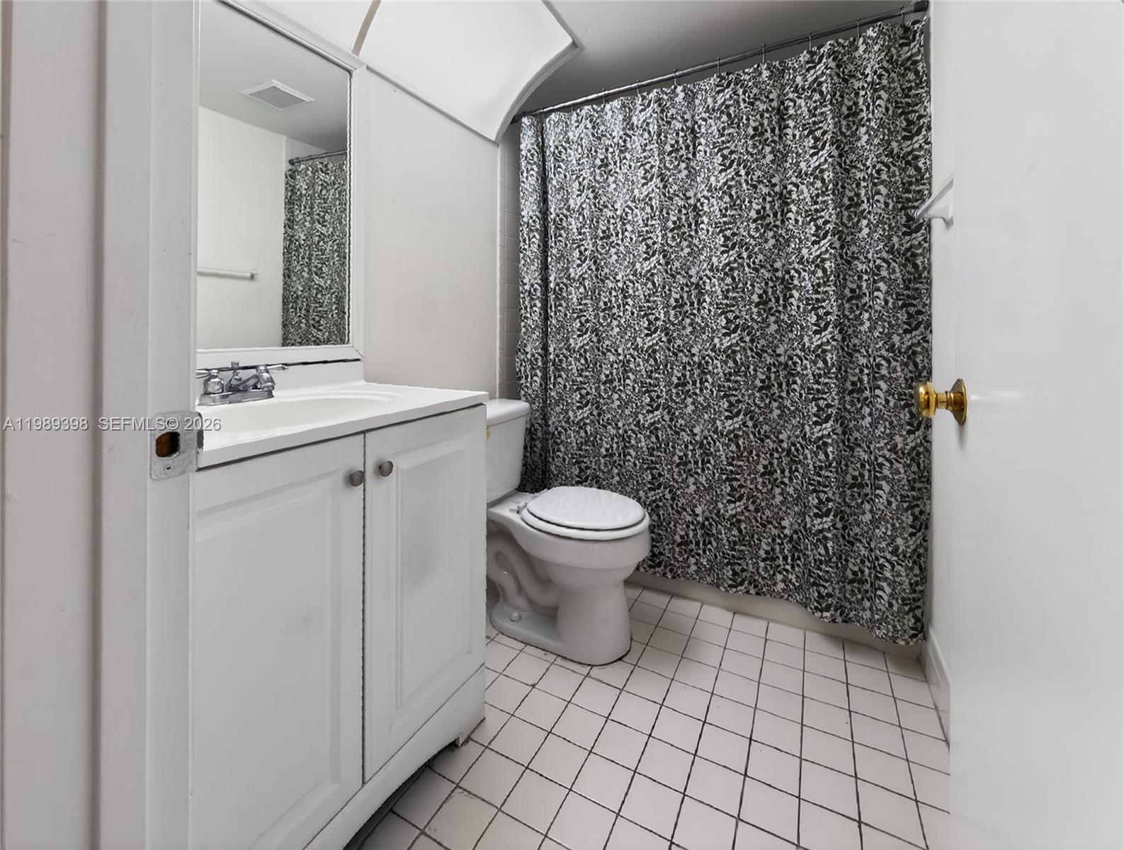 NEW HAMPTON AT CENTURY VI - Residential