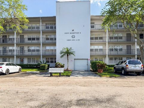 Photo of 13250 SW 4th Ct #409G, Pembroke Pines, FL 33027 (MLS # A11989398)