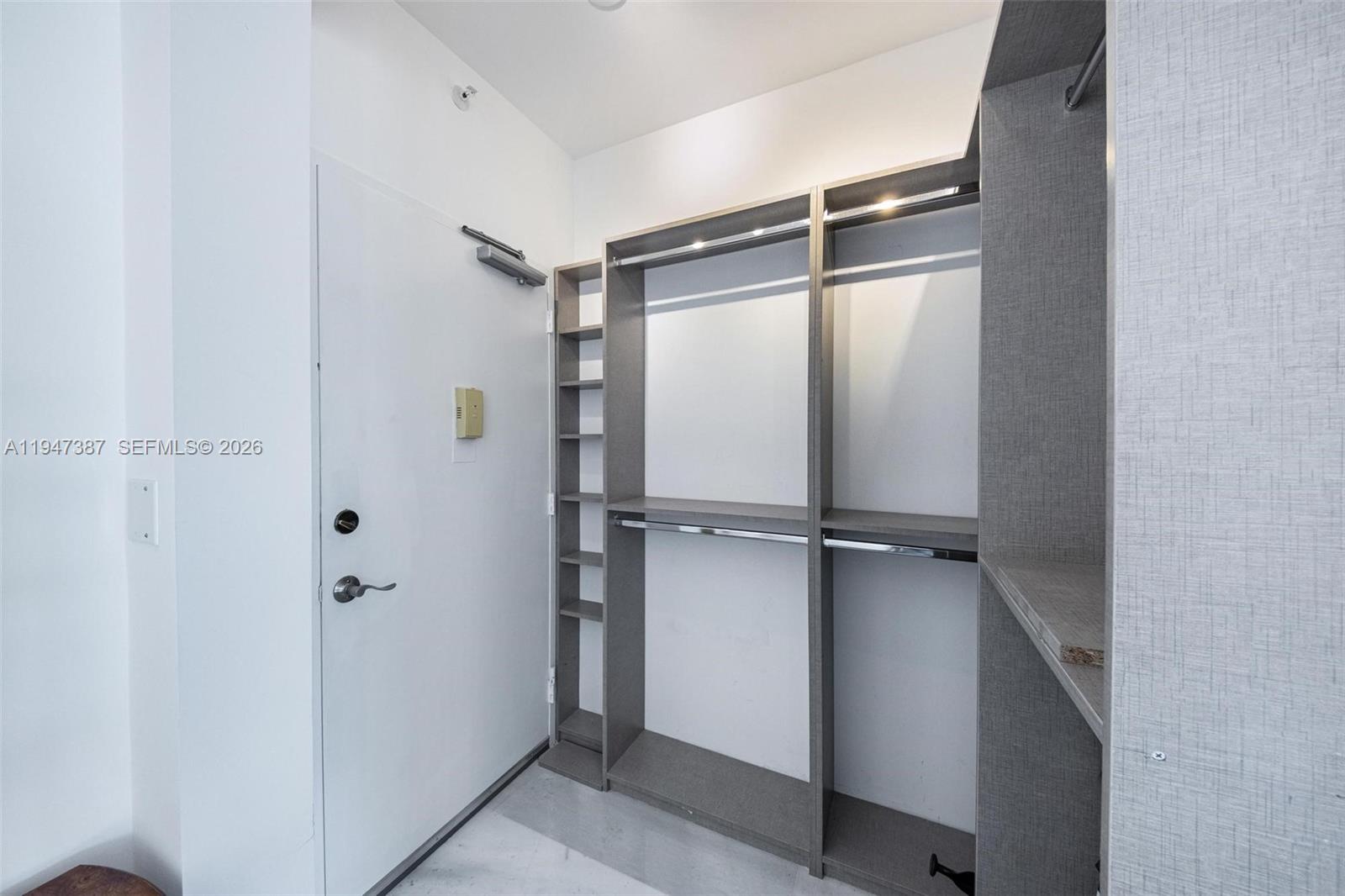 BELLE ISLE - Residential