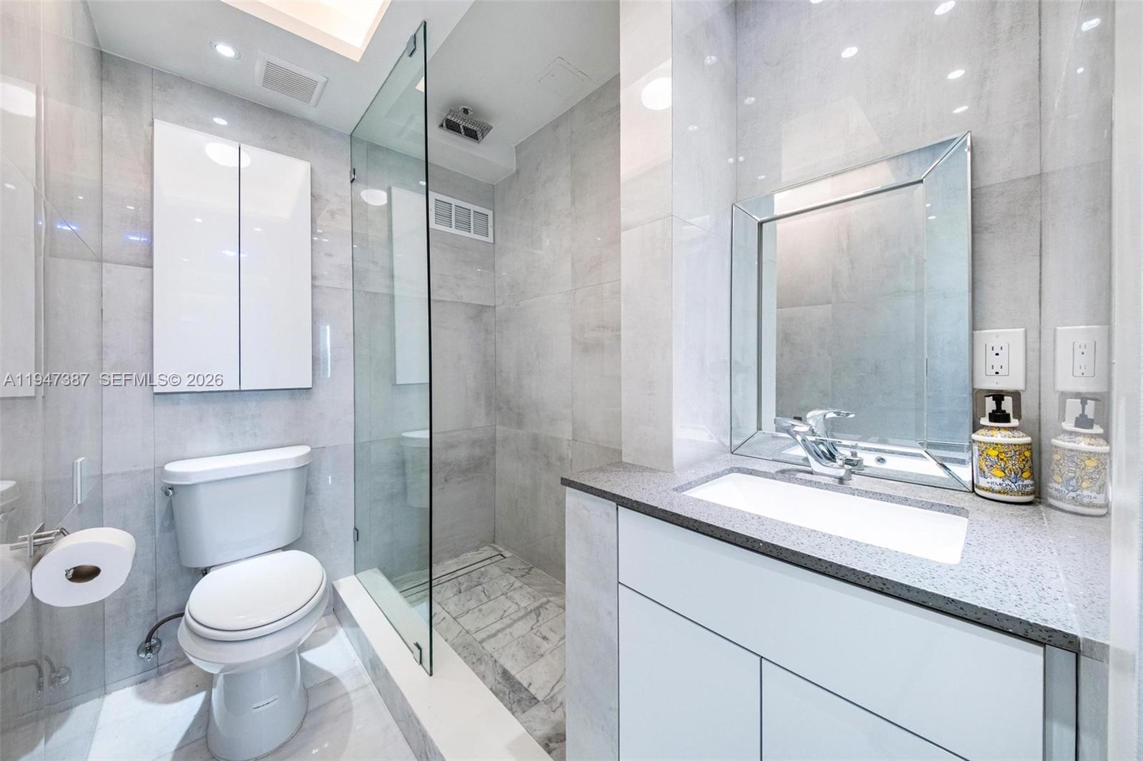 BELLE ISLE - Residential