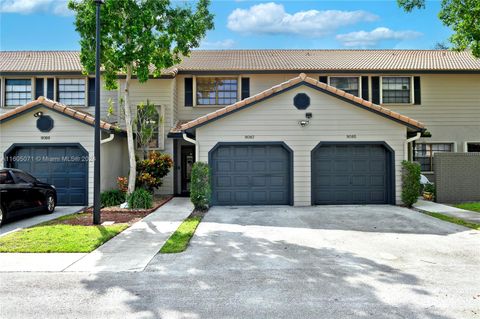 A home in Plantation