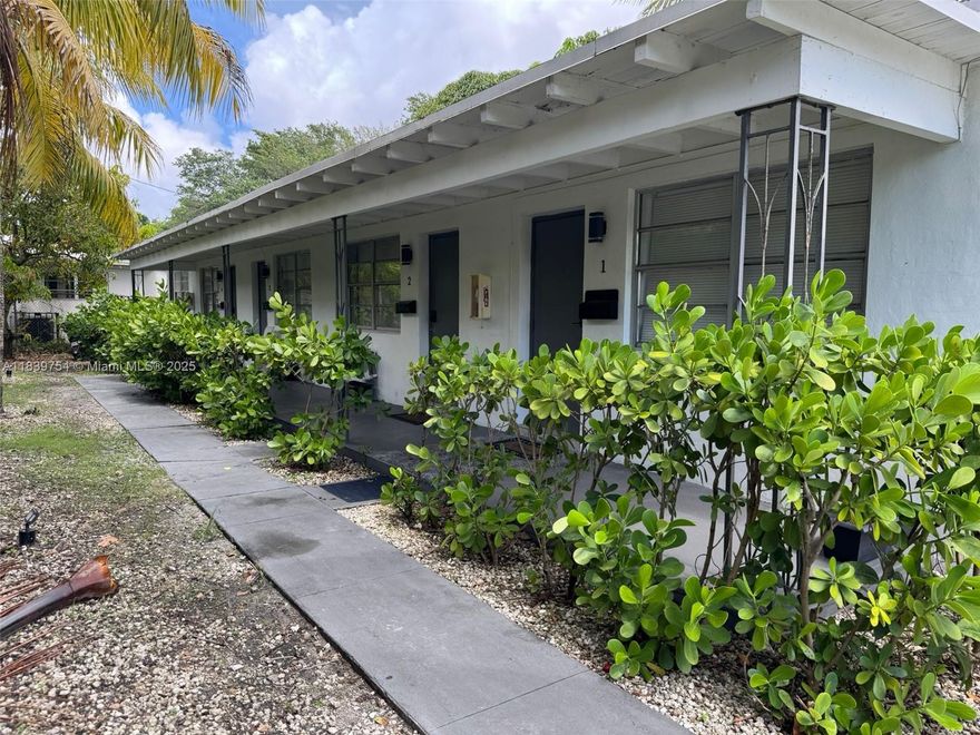 Multifamily with 5 studio units, fully permitted, 100% leased, generating $90,600/year with immediate cash flow. Prime location on vibrant 2nd Ave in Buena Vista, just 0.7 mi from Miami Design District and near Wynwood, ensuring strong tenant demand. Studios feature separate FPL meters and CBS construction. 6,099 sq ft lot with T4-O zoning (residential, commercial, entertainment) plus adjacent vacant parcels offer huge development upside. Perfect for short-term rentals (Airbnb/VRBO) with potential to dramatically boost income and ROI. Don’t miss this rare opportunity—schedule your showing today!