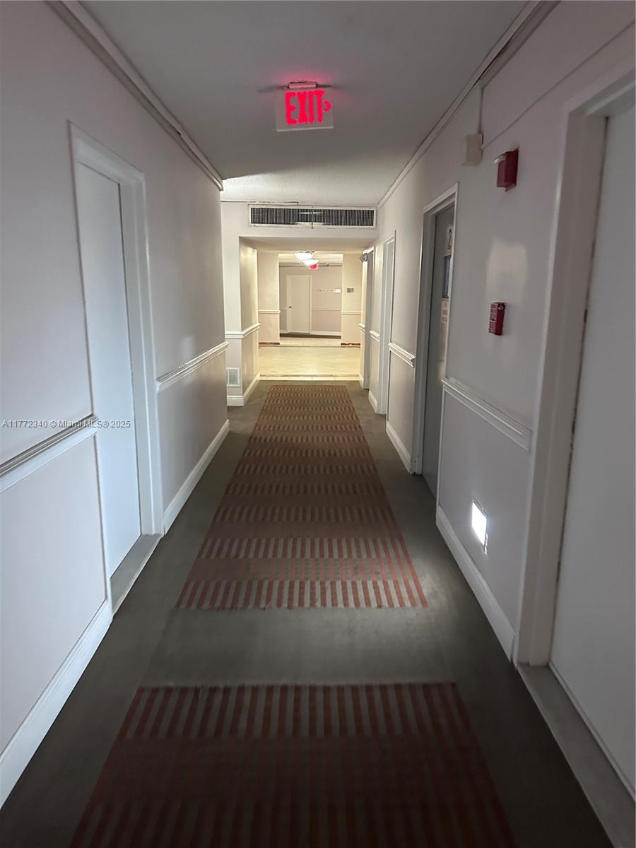 Rental Property at 5401 Collins Ave 1111, Miami Beach, Miami-Dade County, Florida - Bedrooms: 1 
Bathrooms: 2  - $3,975 MO.