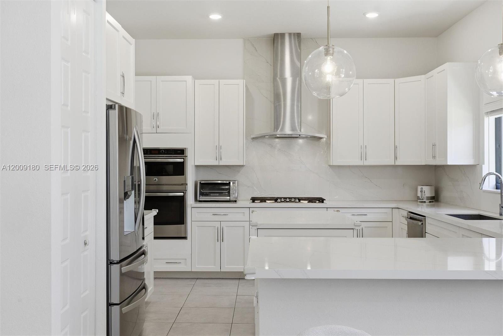 CASCATA AT MIRALAGO - Residential