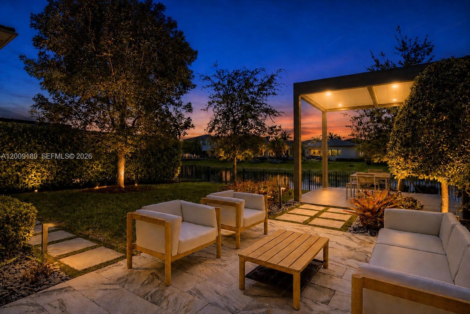 CASCATA AT MIRALAGO - Residential