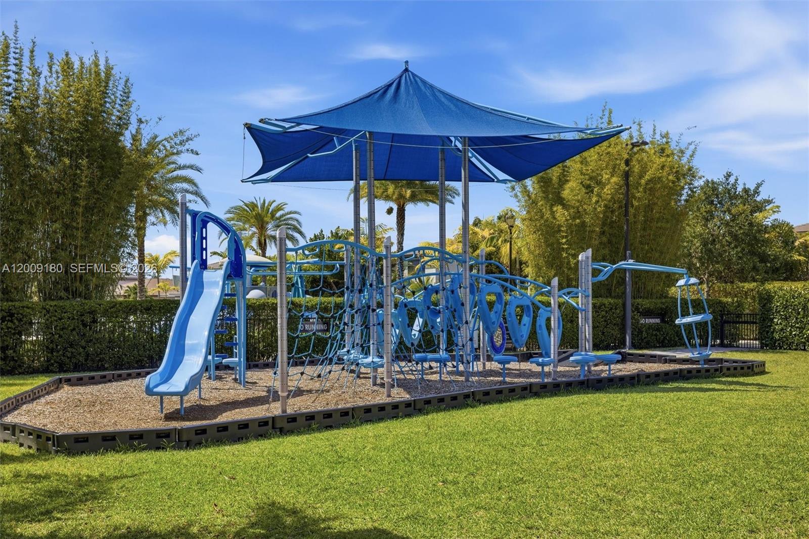CASCATA AT MIRALAGO - Residential