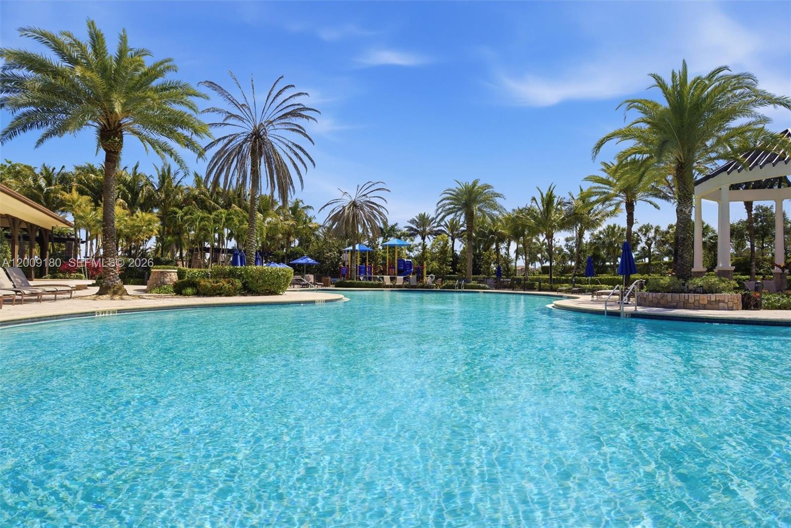 CASCATA AT MIRALAGO - Residential