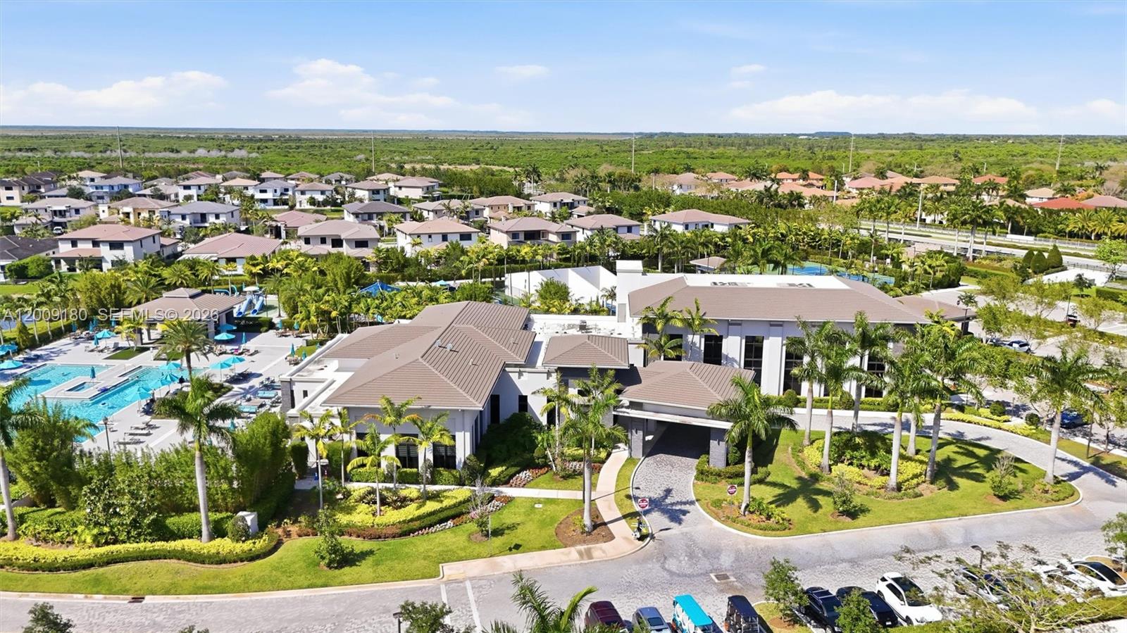 CASCATA AT MIRALAGO - Residential