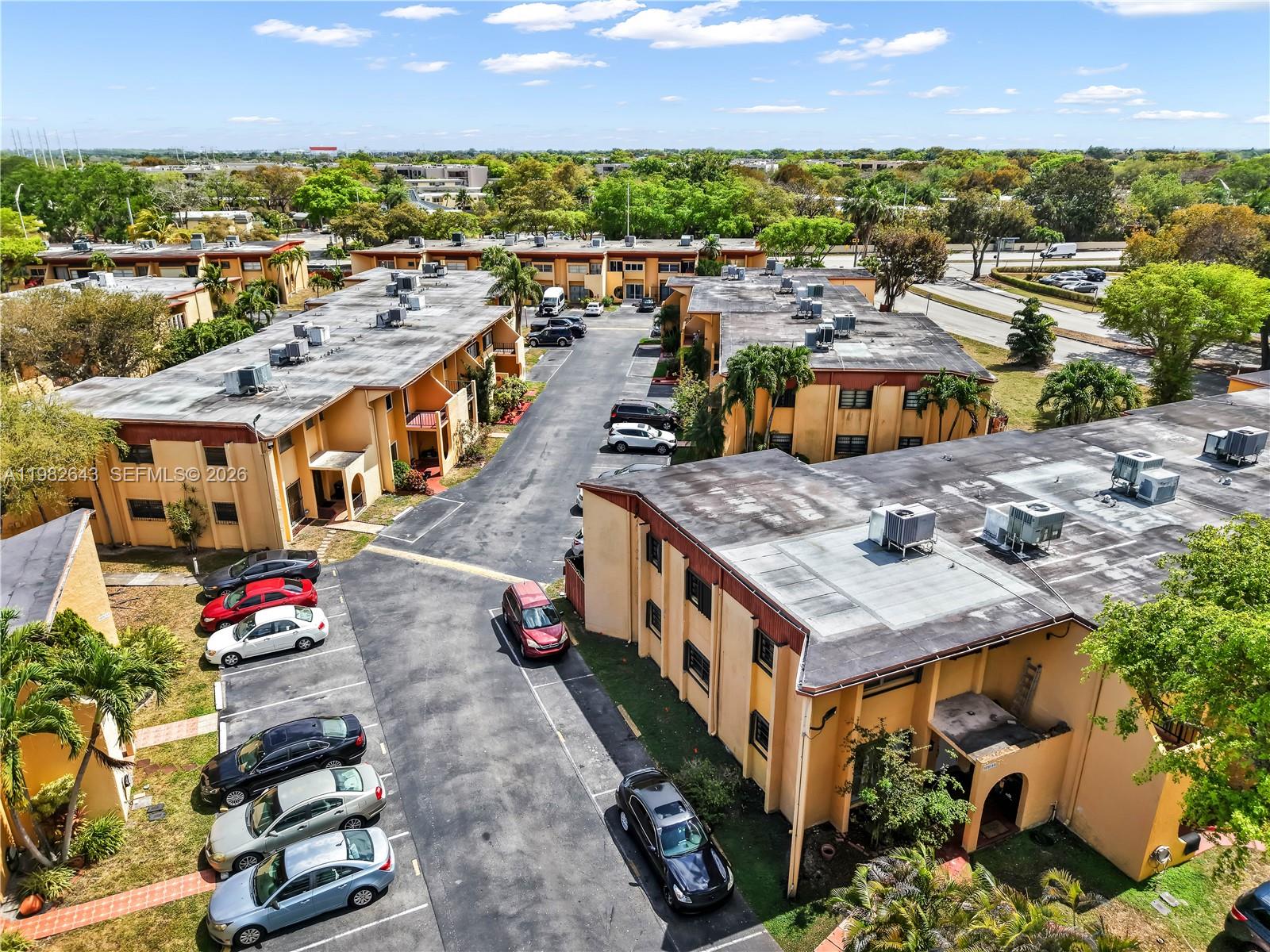 TARACOMA TOWNHOMES CONDO - Residential