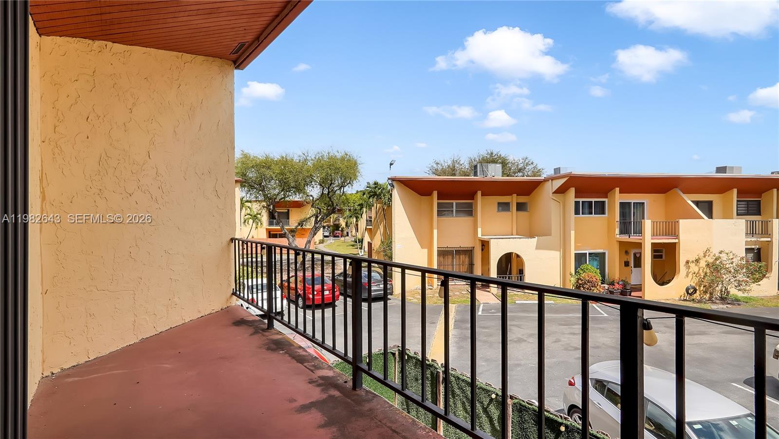 TARACOMA TOWNHOMES CONDO - Residential